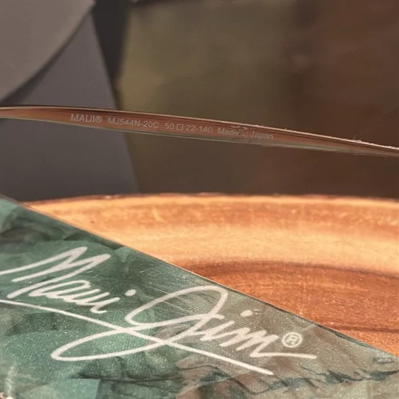 Maui Jim Brown Sunglasses pilot glasses no scratches brand new unisex